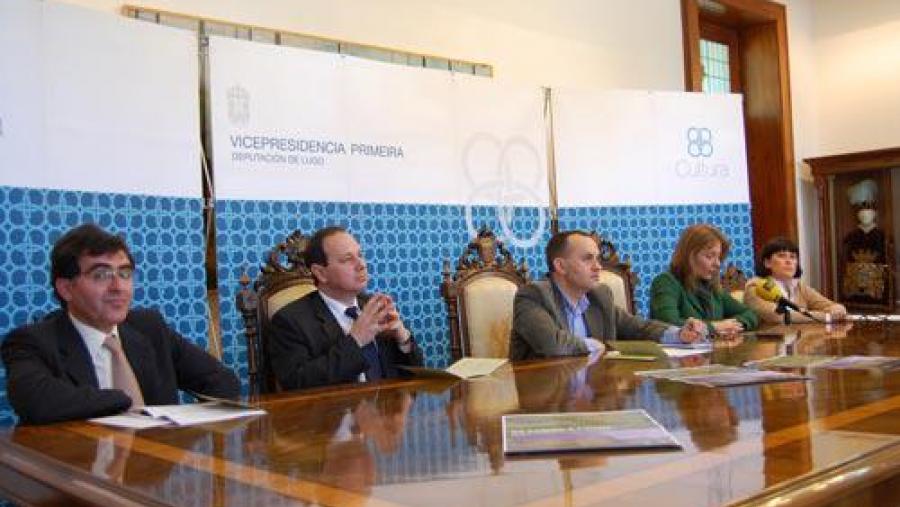 O curso foi presentado polo vicerreitor de Coordinación, o vicepresidente segundo da Deputación, a concelleira de Cultura e os coodinadores do curso