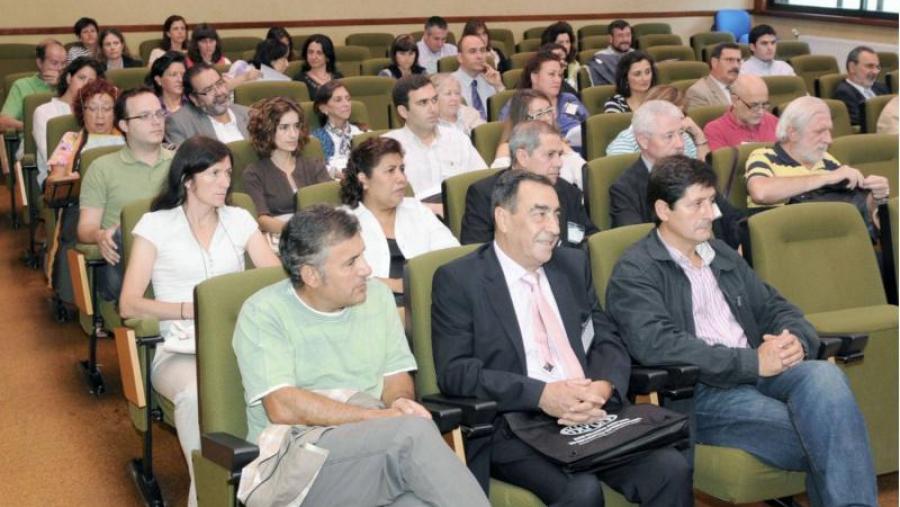 Docentes universitarios de matemáticas para a economía e a empresa reúnense na USC