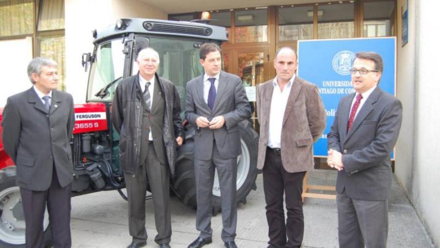 De esquerda á dereita,  Pedro García Herradón, Juan Casares Long, José Ramón Gómez Besteiro, Jose María Arias e Javier Bueno