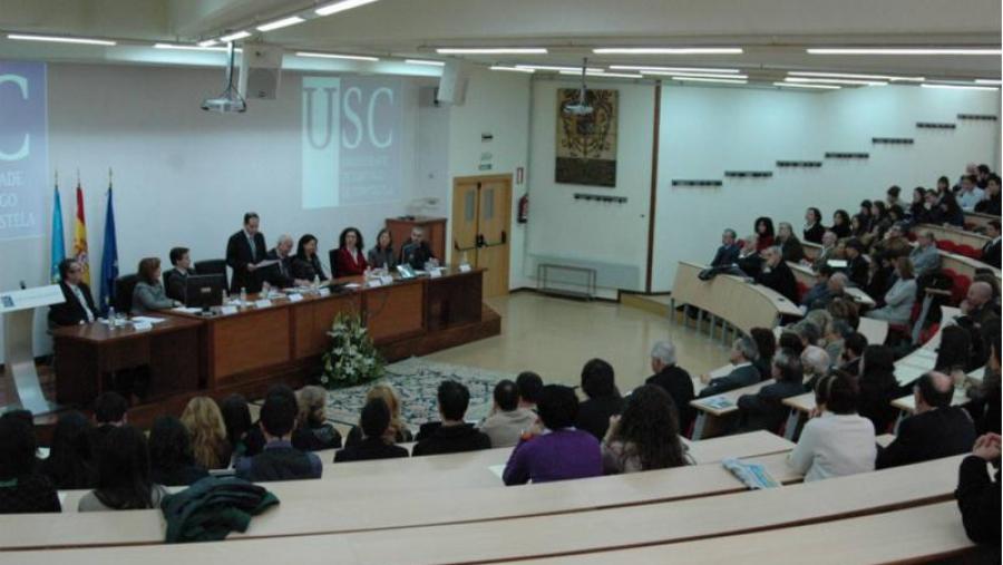 A xornada celebrouse no Salón de Actos do centro compostelán