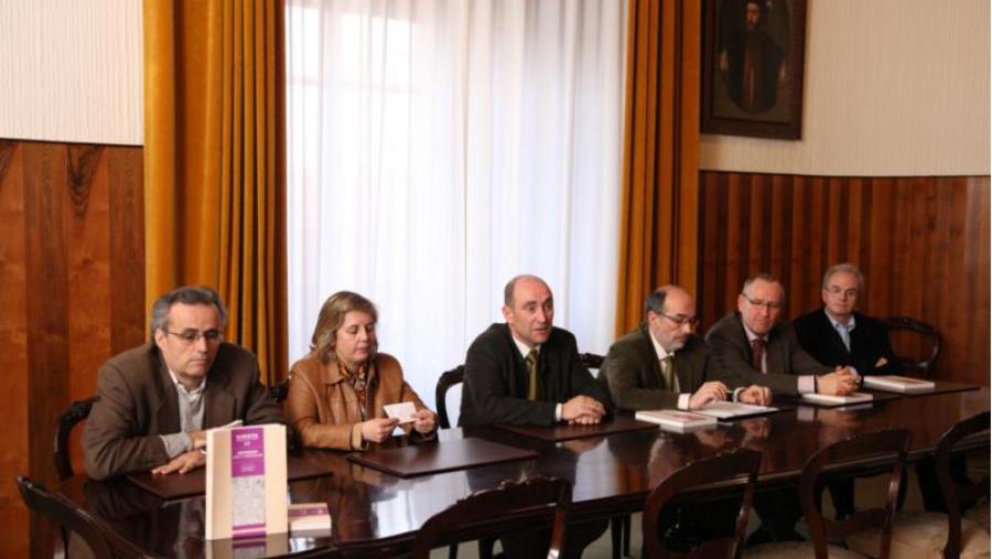 A presentación celebrouse na Sala de Profesores da Facultade de Xeografía e Historia