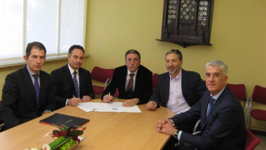 De esquerda a dereita, Pedro Sánchez, Javier López, Juan J. Ares, Javier Álvarez e José Arriví