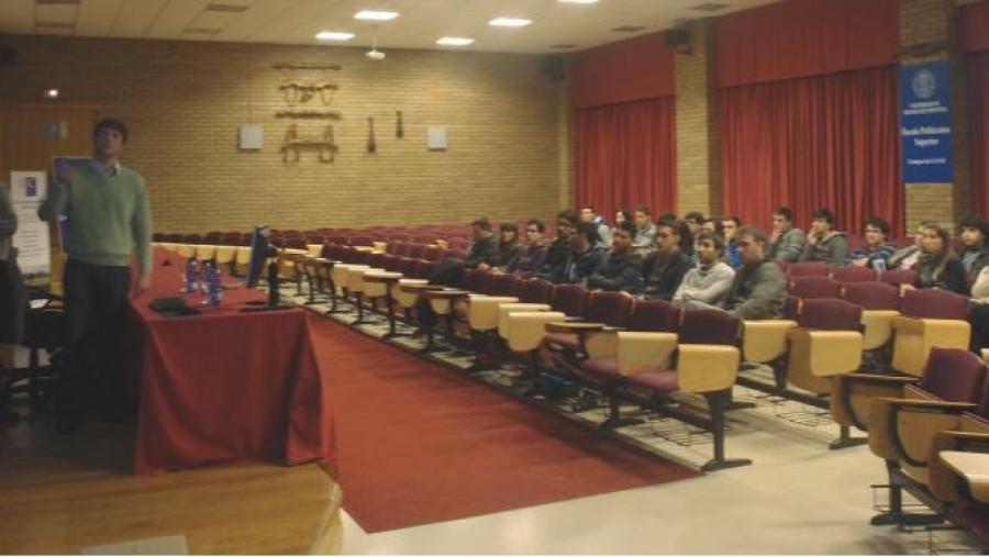 Unha das conferencias sobre obras de construción na Autoridade Portuaria Ferrol-San Cibrao desenvolvidas na Escola Politécnica superior de Lugo