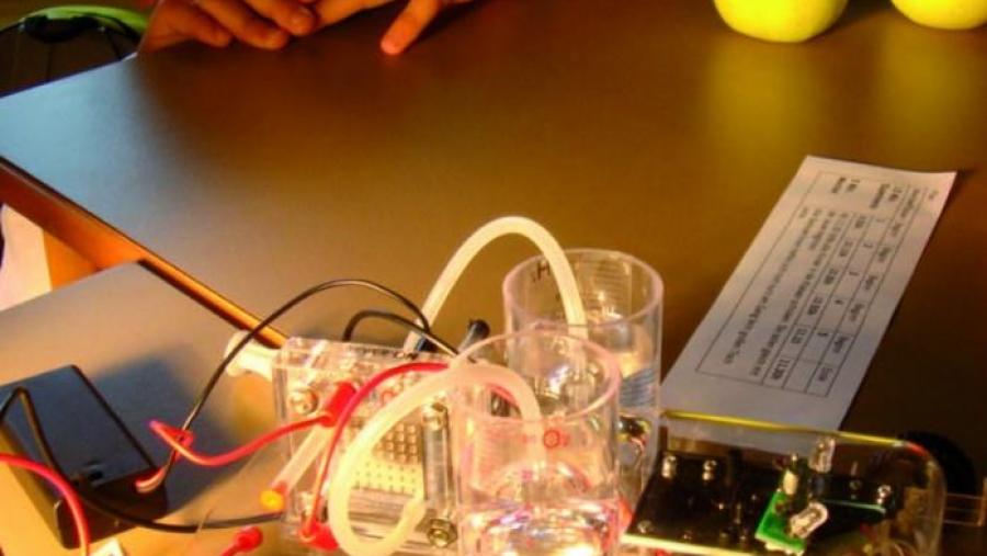 O proxecto internacional KidsInnScience de innovación na ensinanza das ciencias reúnese esta semana na USC