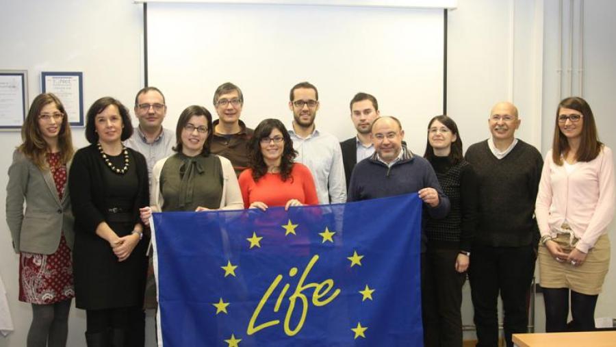 Os integrantes do proxecto reuníronse na Escola Técnica Superior de Enxeñaría. Foto: Alfonso-Servimav