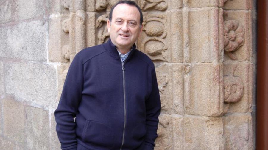 Augusto Pérez Alberti traballou en colaboración co profesor Alan Trenhaile, máxima autoridade no estudo de costas rochosas