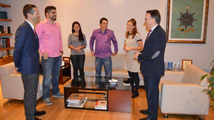 De esquerda a dereita, Barreiro, Hamad, Nunes, Alves, Miranda e Bueno, na Vicerreitoría de Coordinación de Lugo De esquerda a dereita, Barreiro, Hamad, Nunes, Alves, Miranda e Bueno, na Vicerreitoría de Coordinación de Lugo