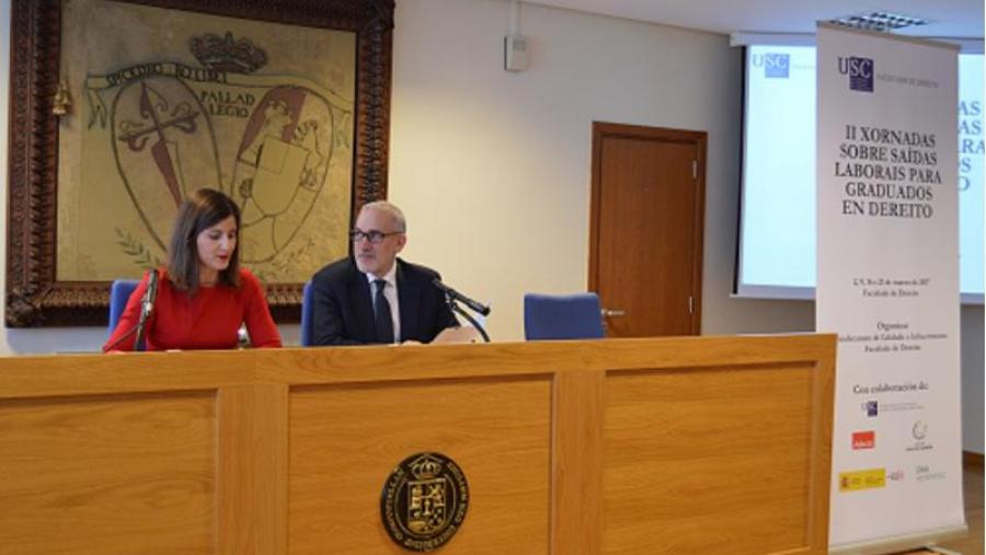 O decano da Facultade, Gumersindo Guinarte, e a vicedecana de Calidade e Infraestruturas, Marta Otero, presentaron as xornadas