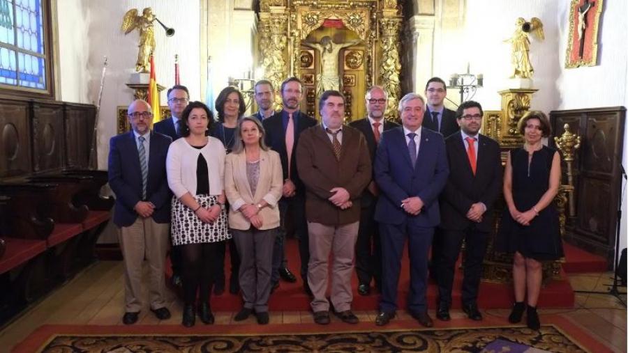 A toma de posesión celebrouse no Salón de Graos de San Xerome. Foto: Servimav-USC