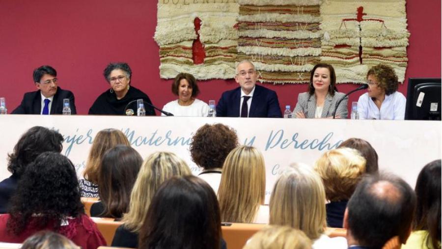 A inauguración tivo lugar na Facultade de Dereito (Foto: Santi Alvite)