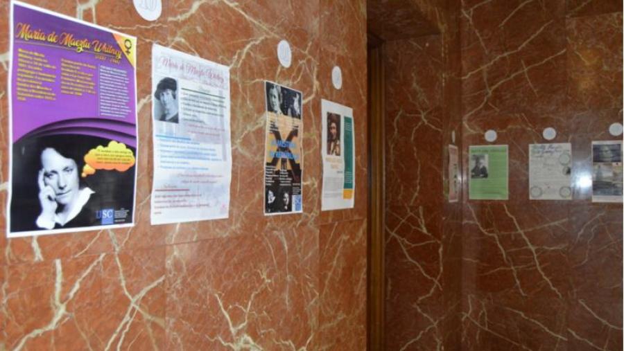 Cartaces expostos na Facultade de Formación do Profesorado