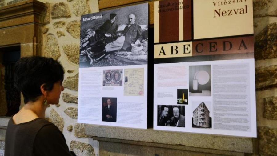 A mostra poderá visitarse no primeiro andar da Facultade. Foto: Rosalía Quiroga