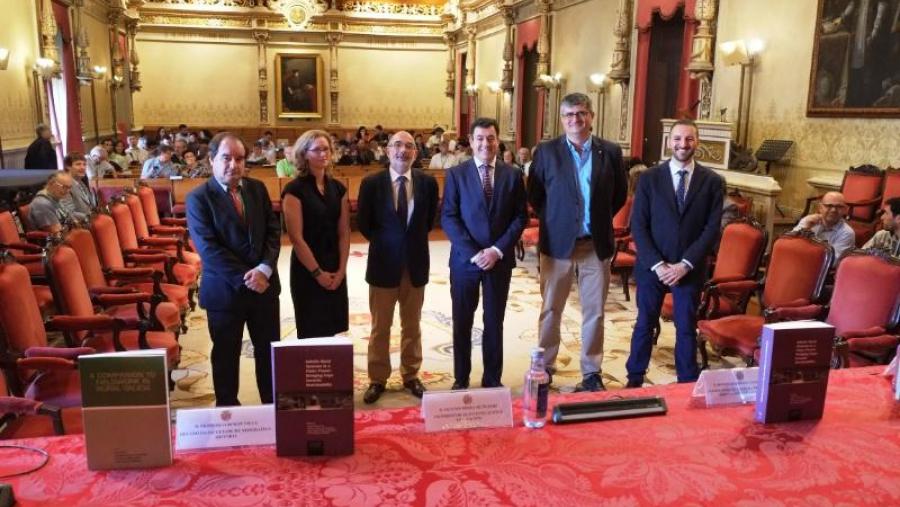 De esquerda a dereira Rubén Lois, Holly Barcus, Francisco Durán, Román Rodríguez, Vicente Pérez e Valerià Paul. Foto: Servimav-USC