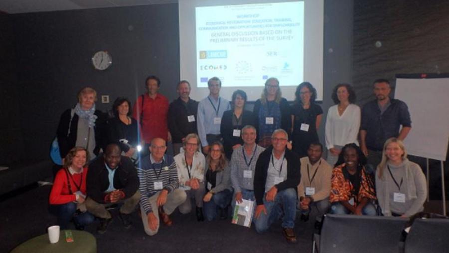 Participantes no workshok que está a celebra ra Sociedade para a Restauración Ecolóxica en Reikiavik