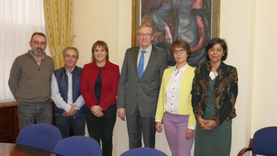 O conselleiro de asuntos culturais e de educación da Embaixada alemá visitou a Facultade de Filoloxía