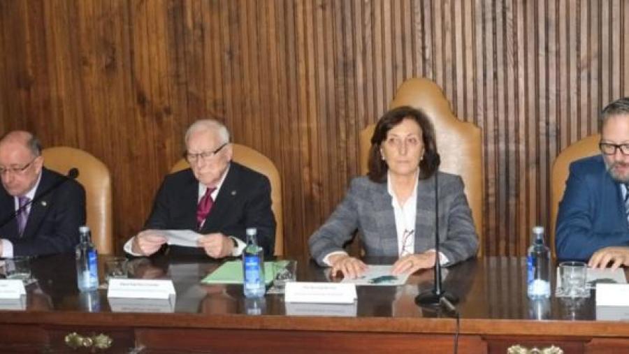 De esquerda a dereita, o catedrático Javier Sardina, Miguel Ángel Ríos, Pilar Bermejo e Manuel Lolo. Foto: Servimav-USC