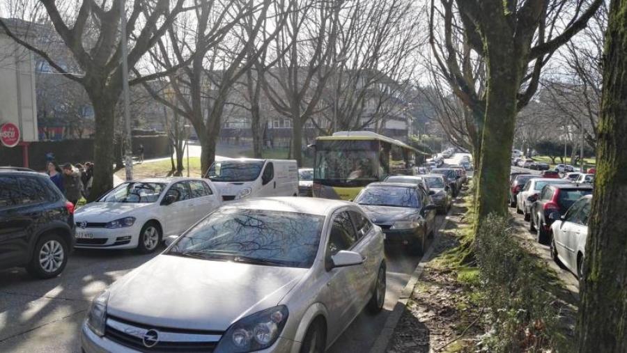 Corte de tráfico no Campus Sur este xoves e venres por poda de árbores