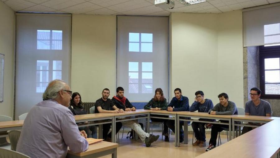 Imaxe de arquivo dunha sesión docente