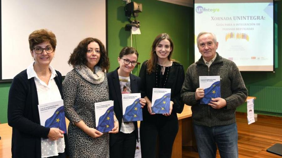 De esquerdas a dereita: Julia Mª Crespo, Sonia Cordido, Mar Lorenzo, Jesica Núñez e Miguel A. Santos. Foto: Santi Alvite