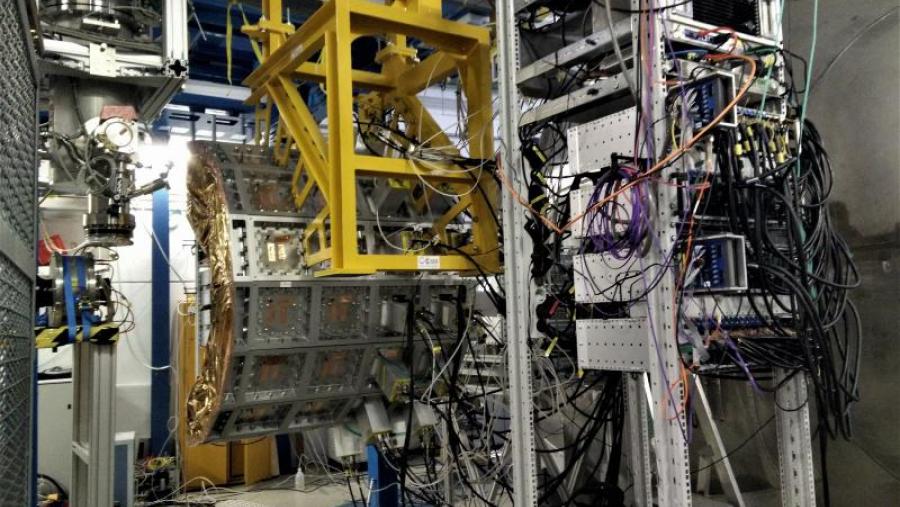 Vista da liña de feixe debnde a esquerda. Foto: IGFAE