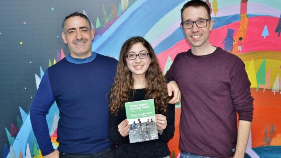 Salvador Cidrás, Rocío Modia e Vicente Blanco, na presentación do libro 'Educar a través da arte. Cara a unha escola imaxinada'